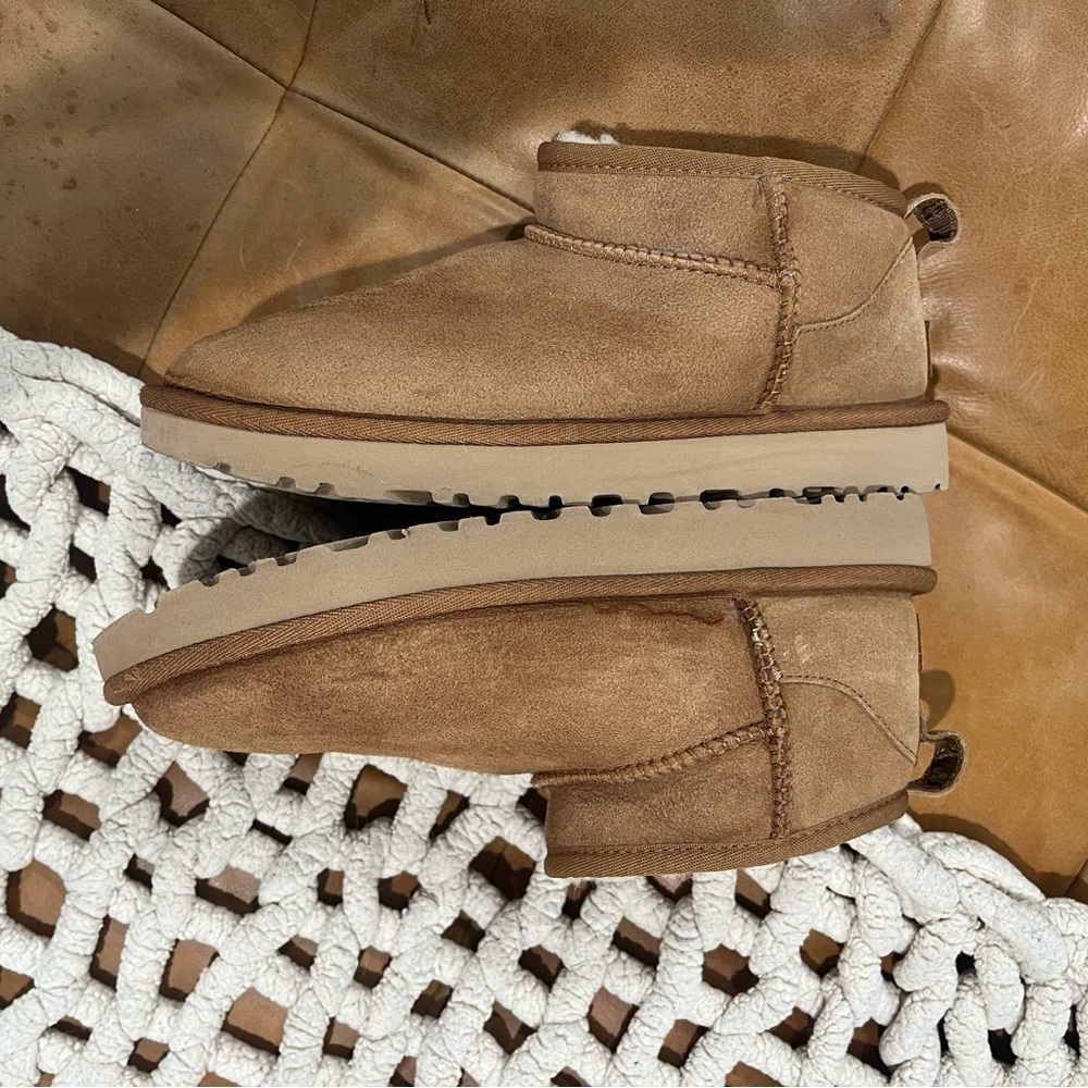 UGG Ultra Mini Chestnut
